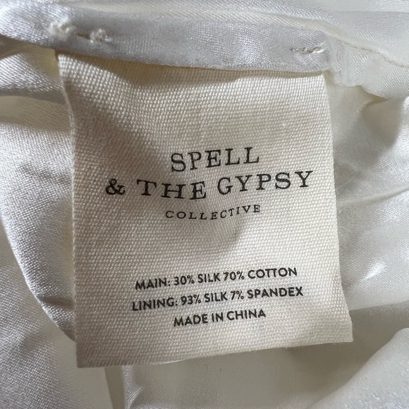 Spell Cream Lace Maxi Dress - Picture 15 of 16